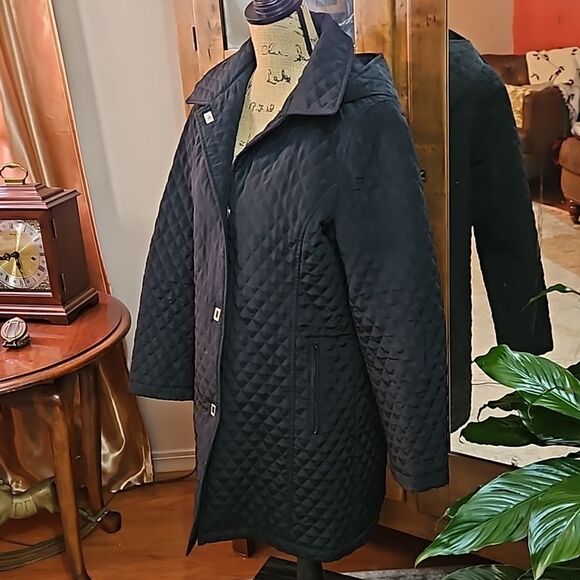 Nordic Nights Black quilted coat with hood size Small - Picture 4 of 12